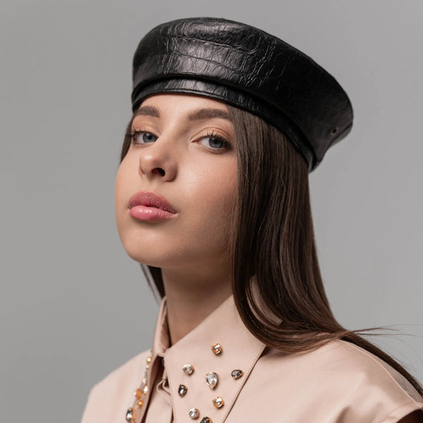 Берет під шкіру рептилії чорний