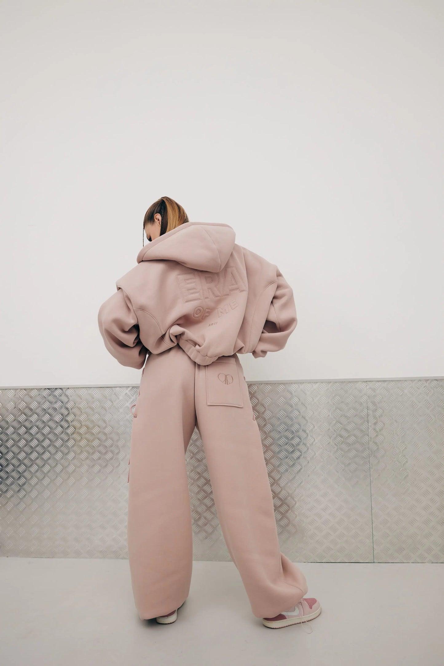 Штани з акцентною деталлю New Era of Me — рожеві