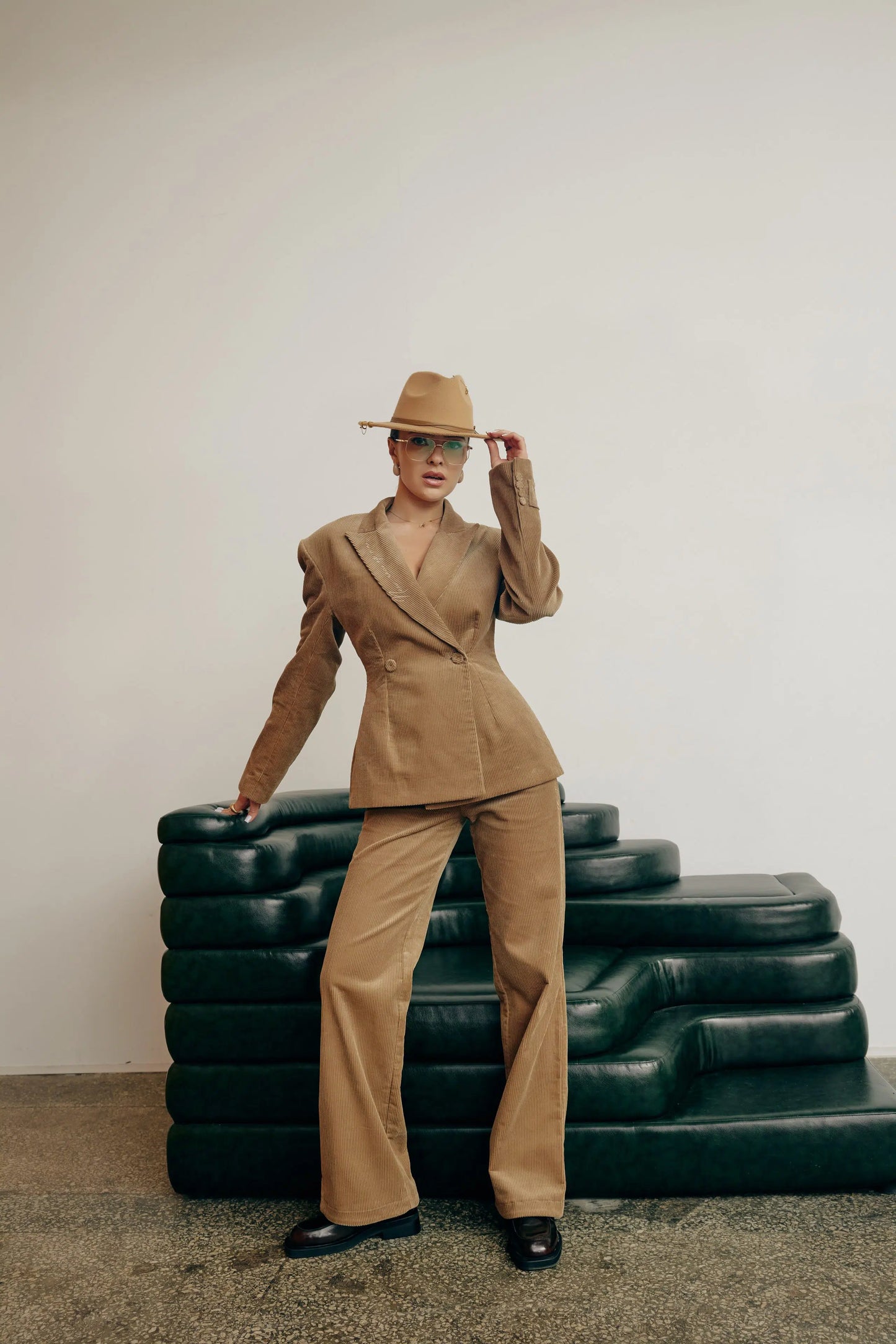 Вельветові штани New Era of Me