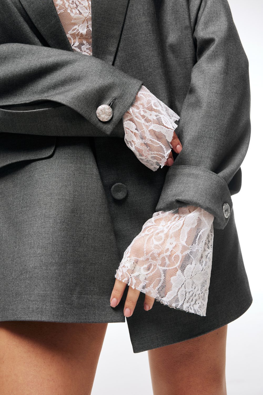 Жакет з молочним мереживом