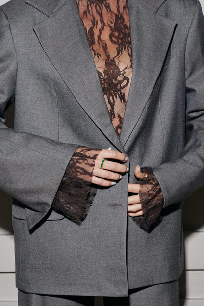 Жакет з коричневим мереживом